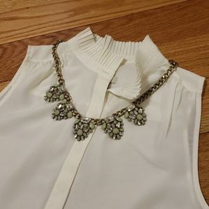 Banana Republic statement necklace